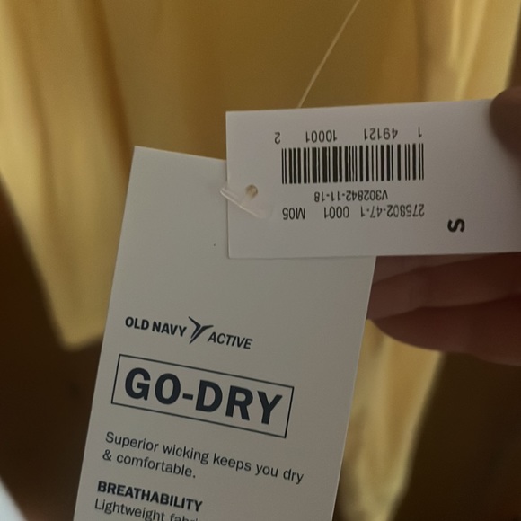 New Old Navy yellow tank top tee size small - Picture 4 of 6